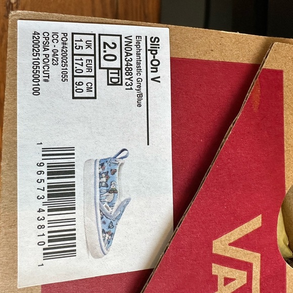 Vans toddler Elephantastic slip ons 👟 🐘 - Picture 2 of 2